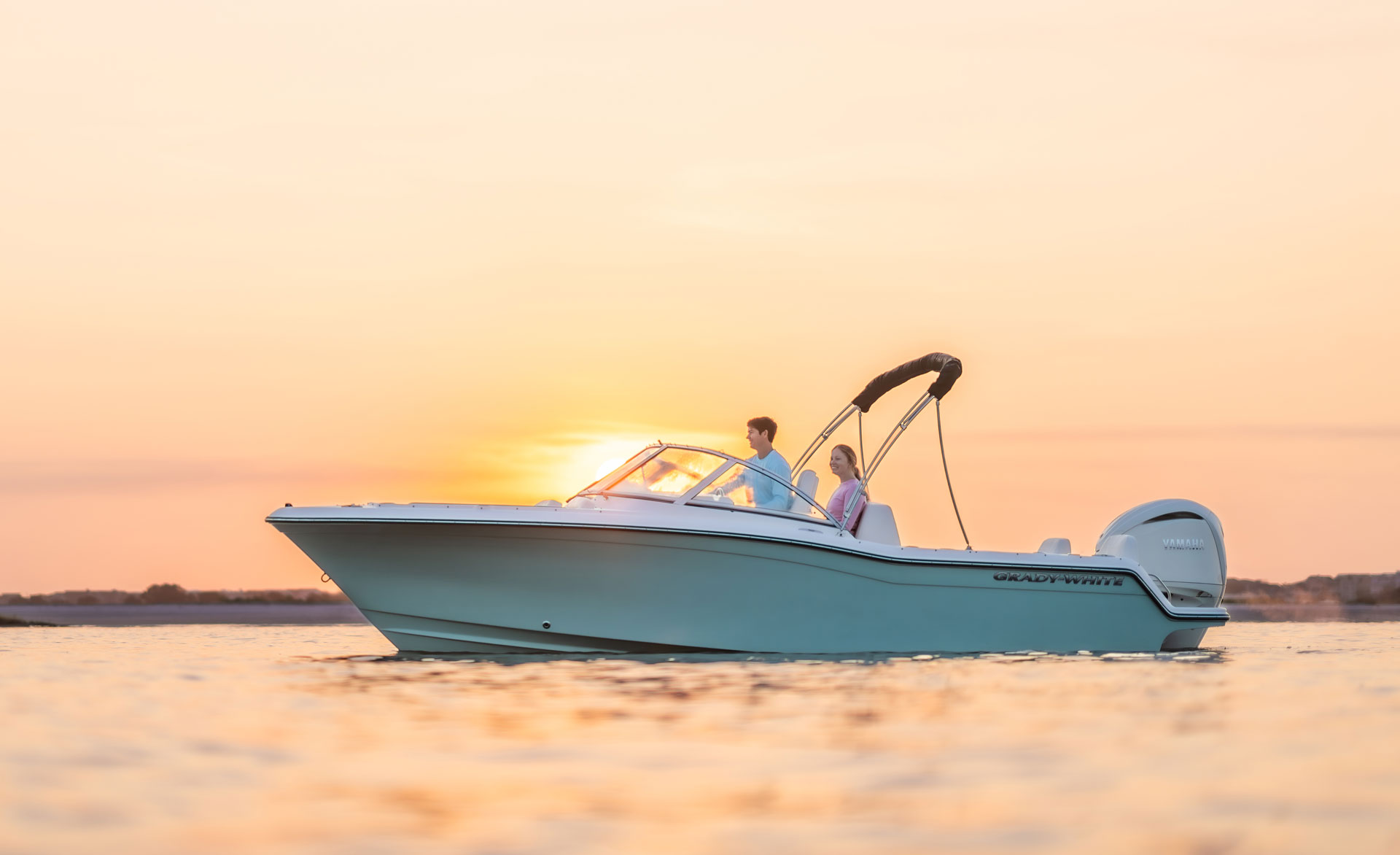 Grady-White Freedom 215 on the Bay