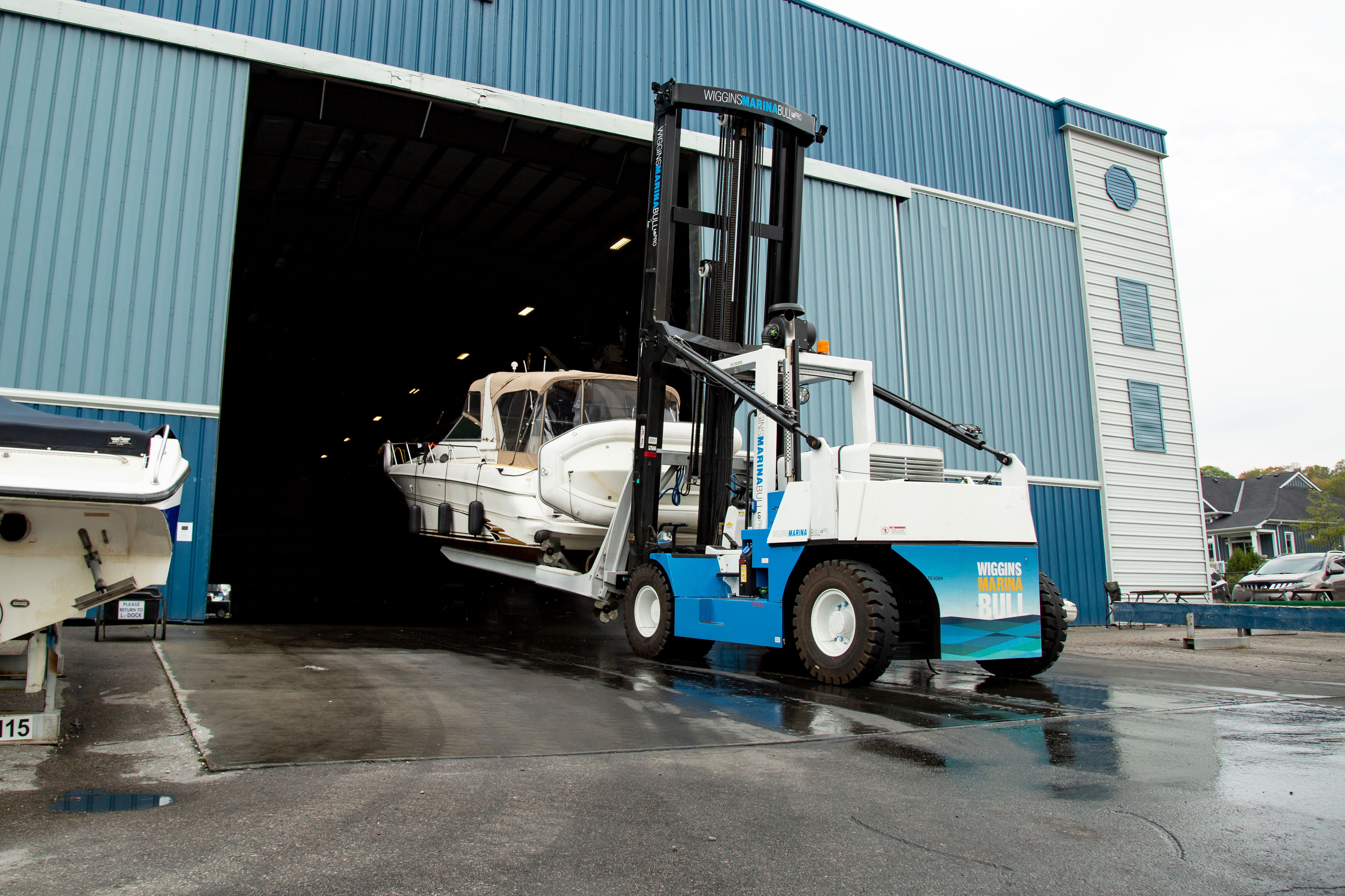 Service Forklift