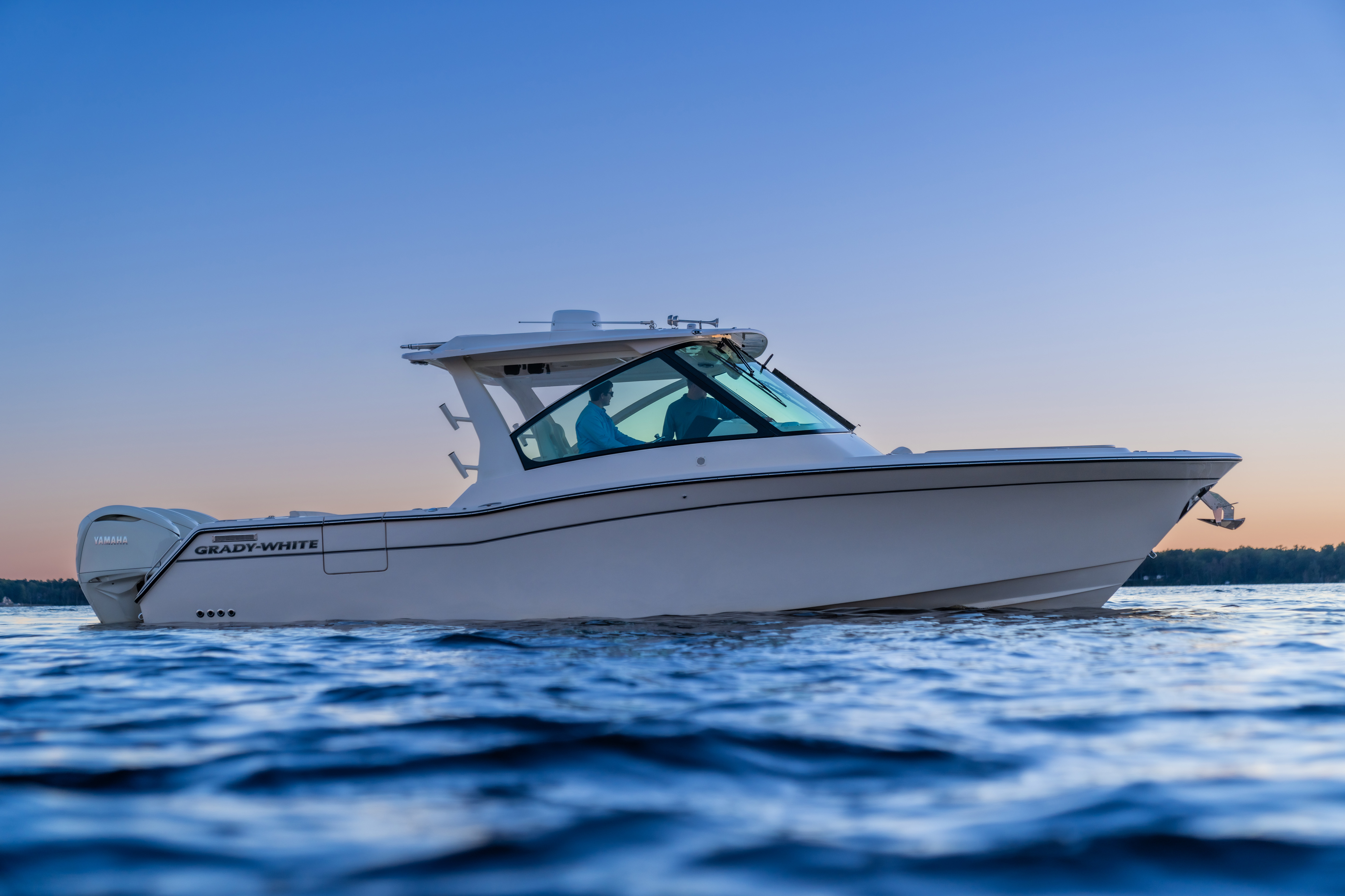 2025 Grady-White Dual Console: Freedom Freedom 345